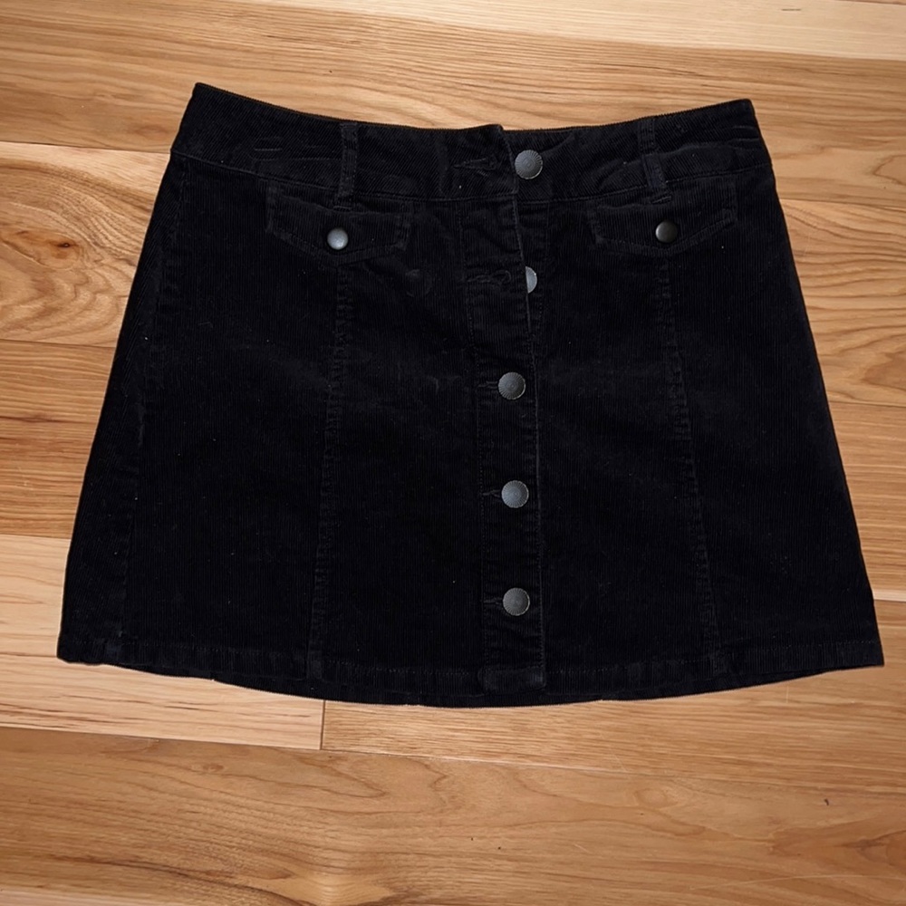 Black button-up suede skirt